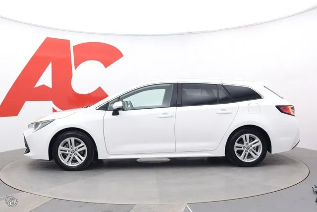 Toyota Corolla Touring Sports 1,8 Hybrid Prestige Edition -  Image 2