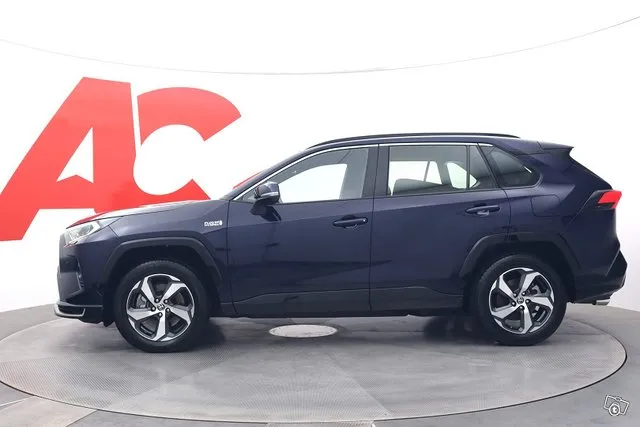 Toyota RAV4 Hybrid 2,5 AWD-i Active - TAKUU / PLUS-PAKETTI / KOUKKU / MERKKIHUOLLETTU / SUOMIAUTO / NAVI / SÄHKÖLUUKKU YMS Image 2