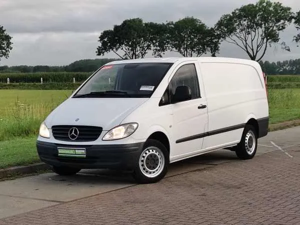 Mercedes-Benz Vito 109 CDI Image 2