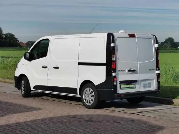 Renault Trafic 1.6 DCI 125 E6 L1H1 Image 5