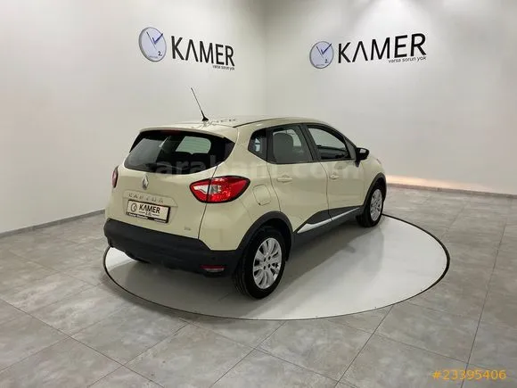 Renault Captur 1.2 Touch Image 2